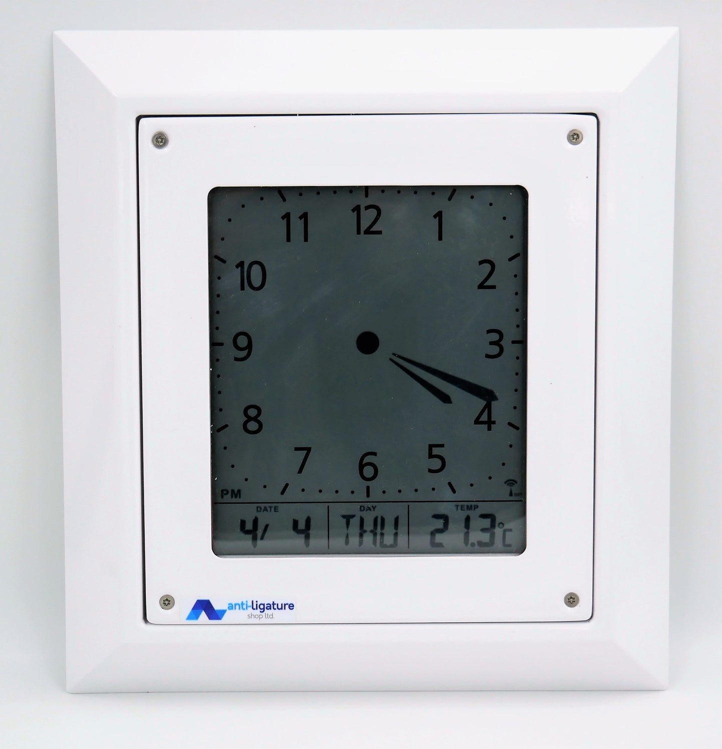 Safe Clock – Reduced-Ligature Battery Operated Wall Clock (Analogue)